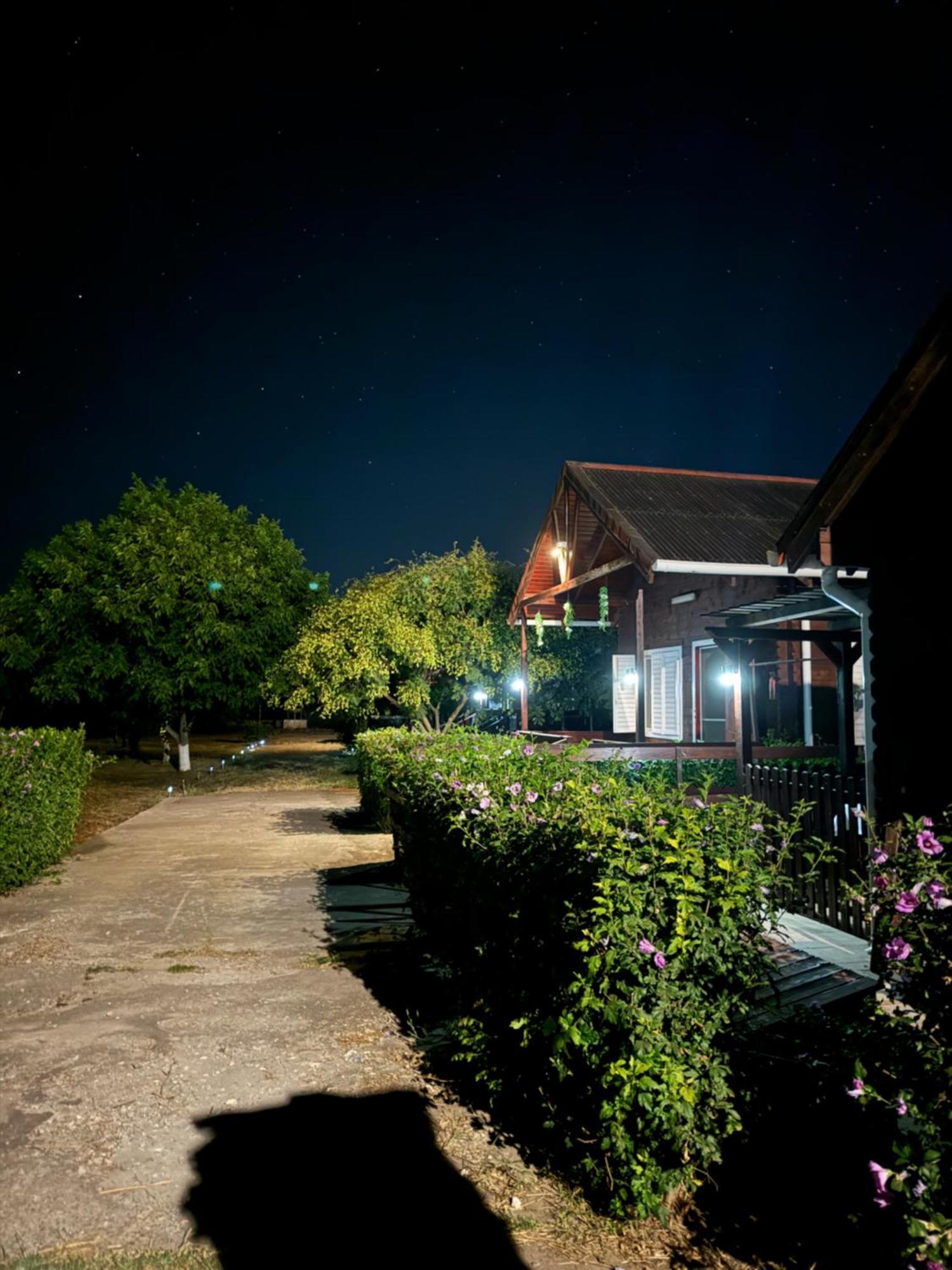 Hotel Colt De Rai Corbu  Esterno foto