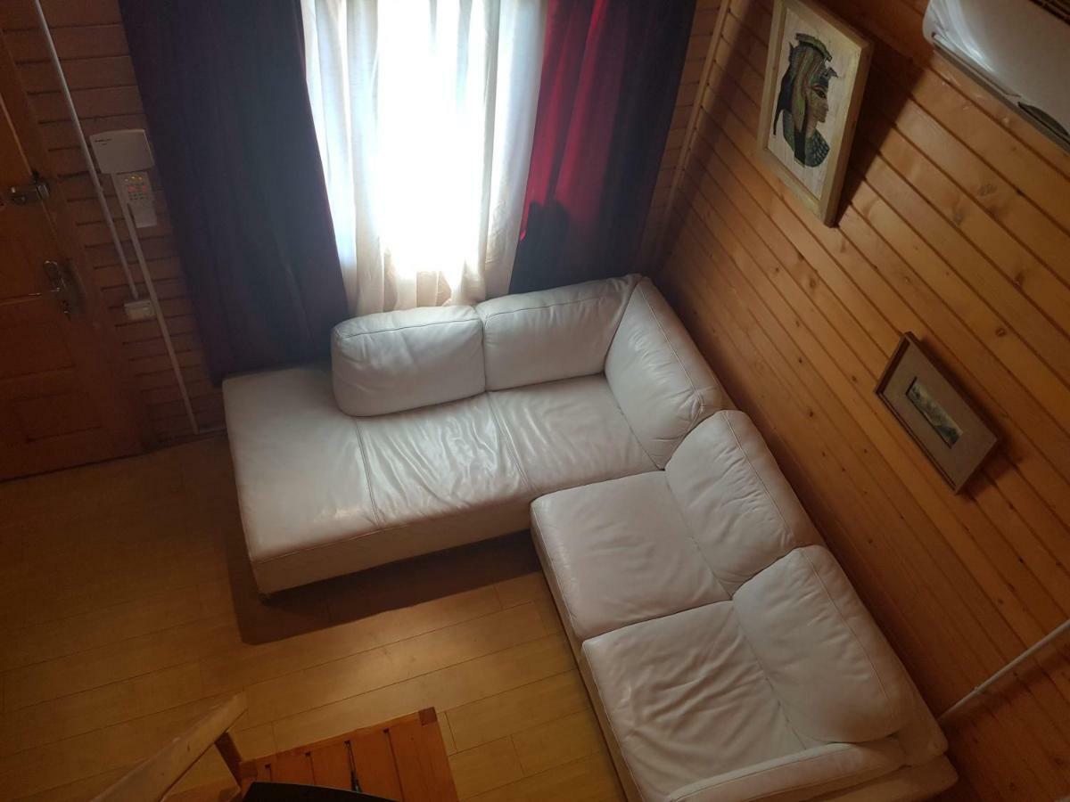 Hotel Colt De Rai Corbu  Esterno foto